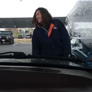 Meet your Posher, Derek